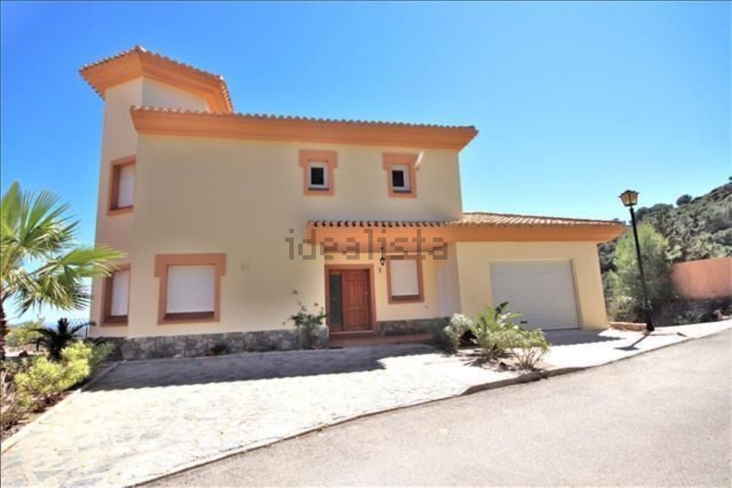 Villa de lujo en Urbanización Monteleón y 4 dormitorios